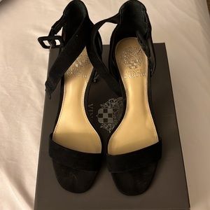 Vince Camuto Bevvyn Black Heeled Sandals (7.5)